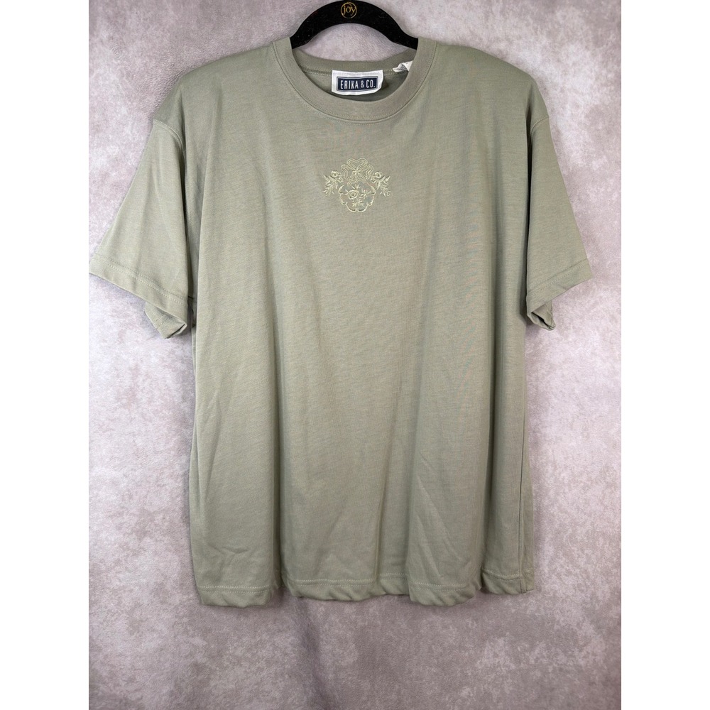 NWT VTG Erika & Co. T-Shirt Large Light Olive Embroidered Floral Crew Neck